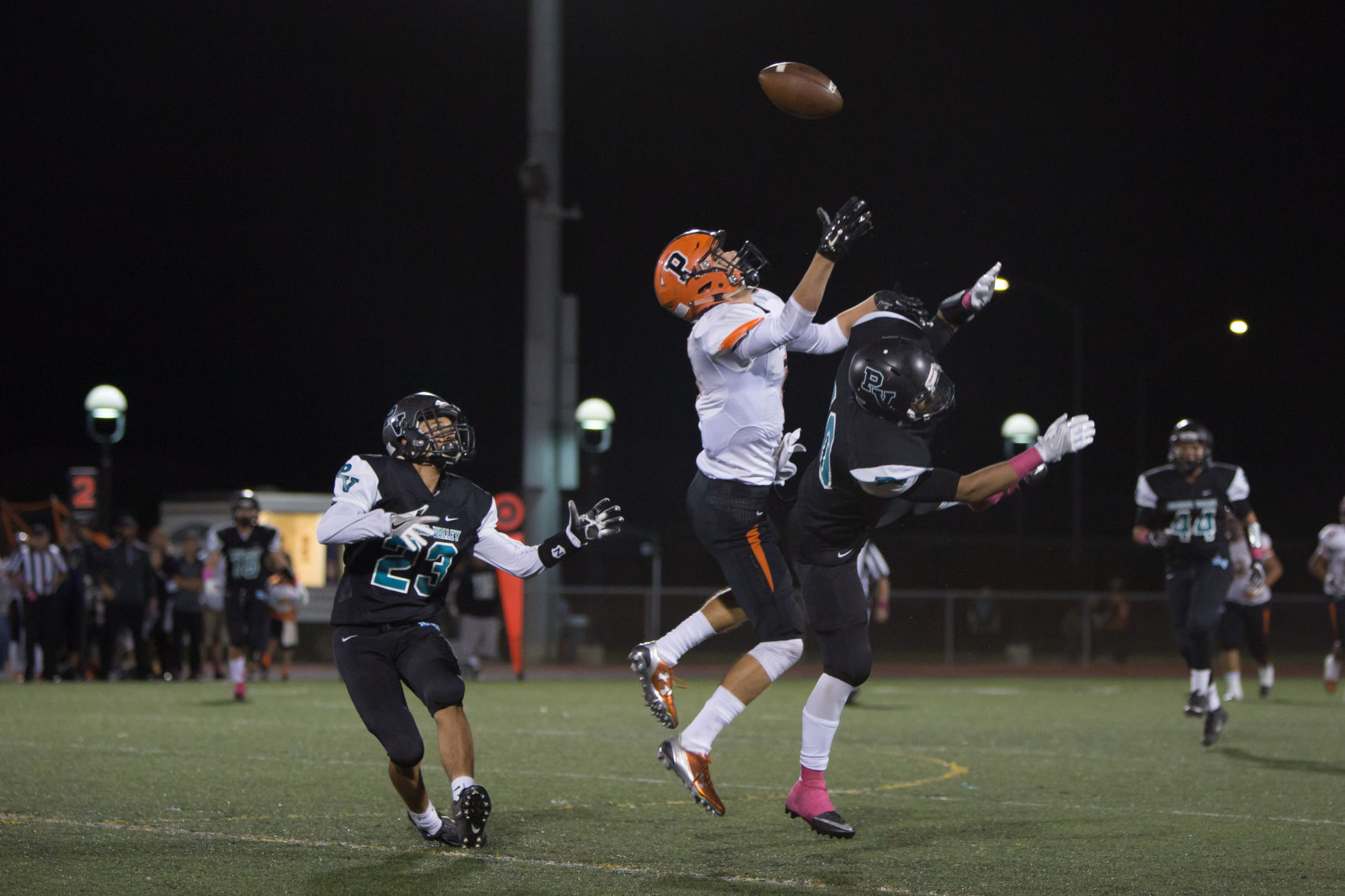 102816 PV SY Football 01.jpg